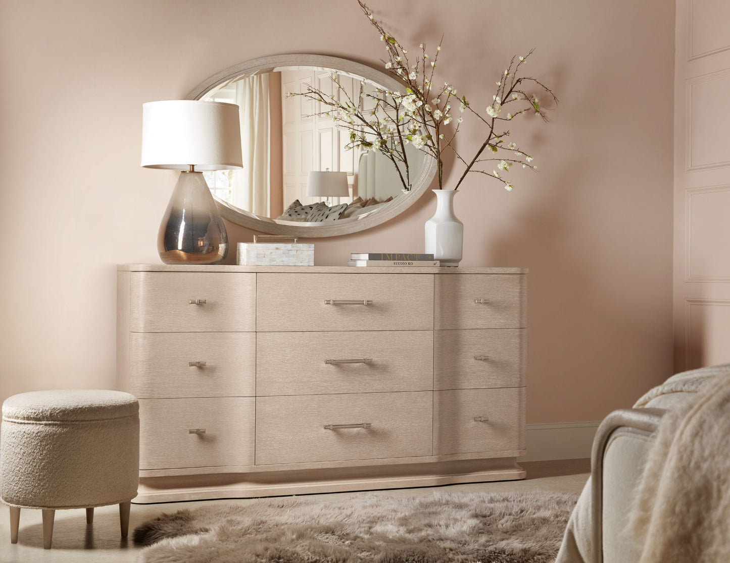 Nouveau Chic - Oval Mirror - Light Brown