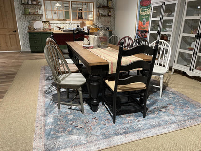 Vintage Market - Hutch