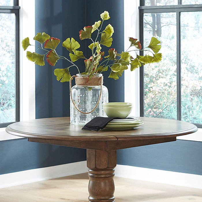 Liberty Furniture Carolina Crossing Round Table in Antique Honey