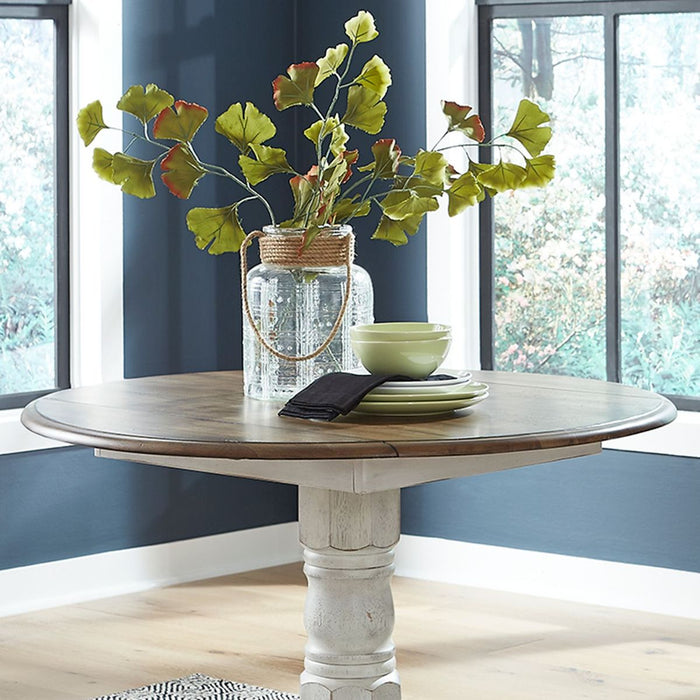 Liberty Furniture Carolina Crossing Round Table in White