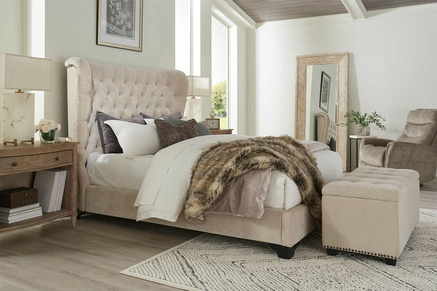 Chloe - Bed