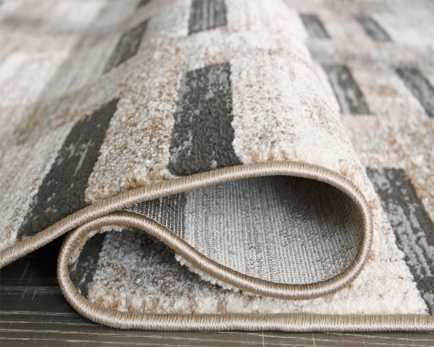 Alstone - Rug