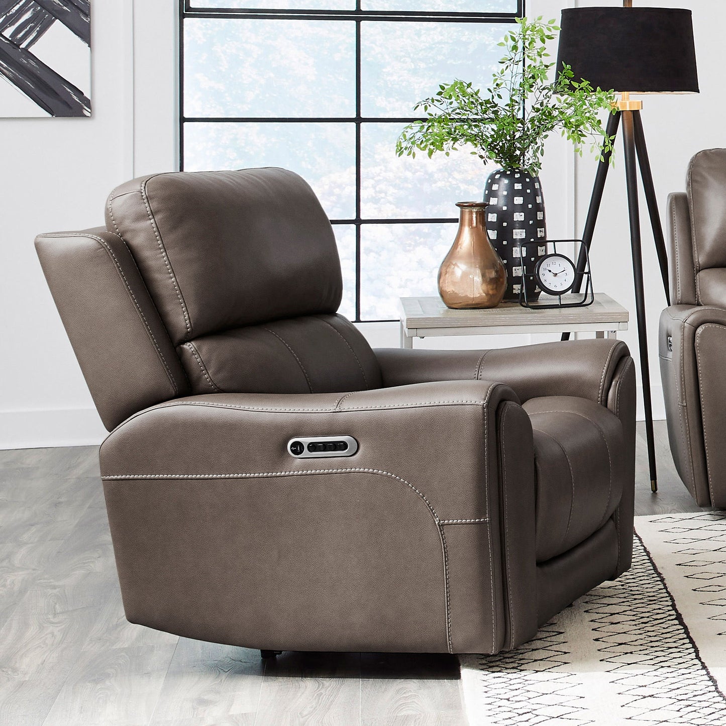 Hancock - Zero Gravity Power Recliner P3