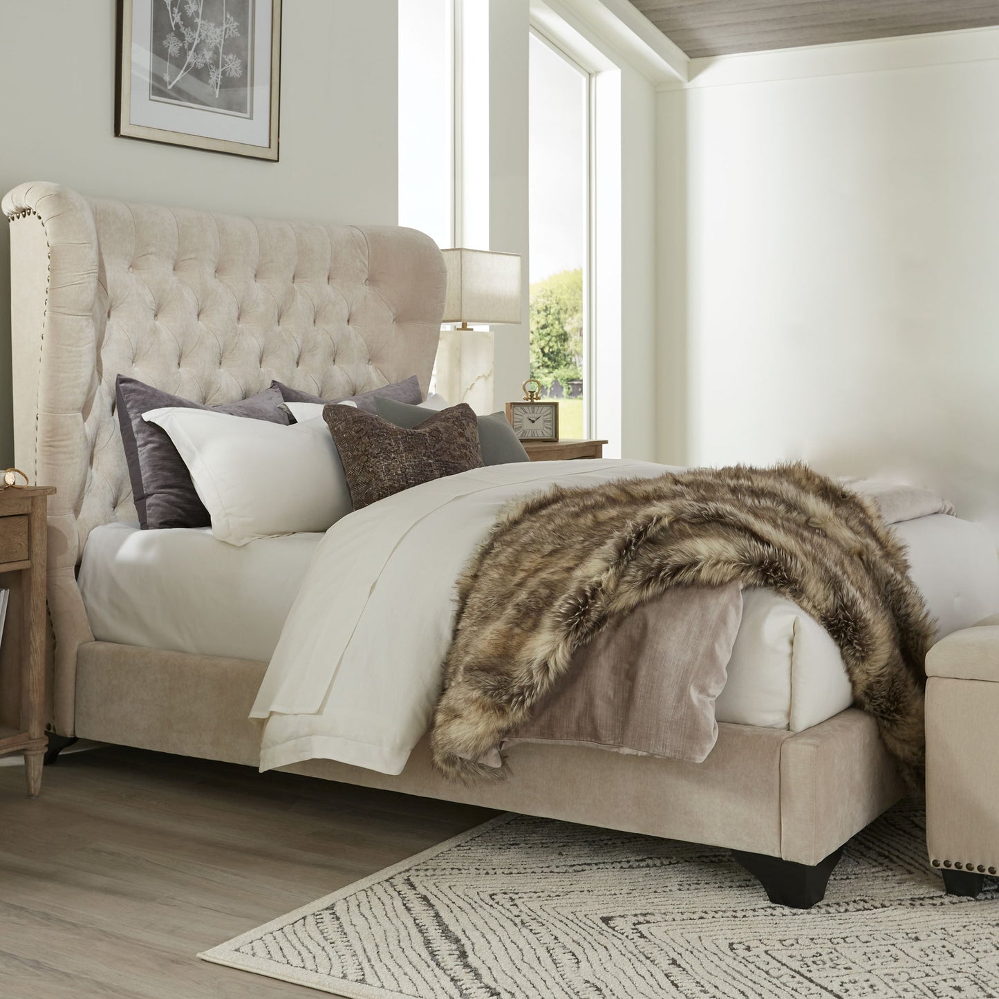 Chloe - Bed
