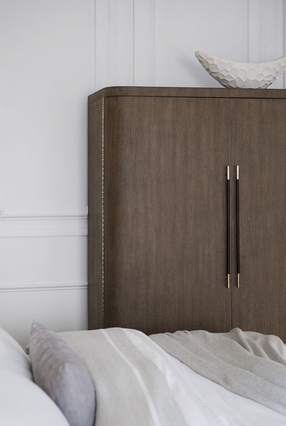 Modern Mood - Wardrobe