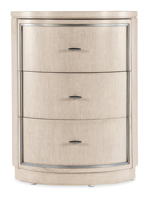 Nouveau Chic Round Nightstand