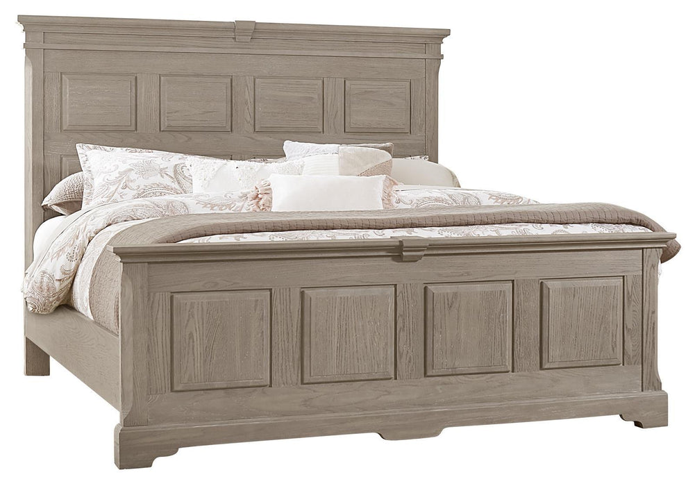 Vaughan-Bassett Heritage King Mansion Bed in Greystone
