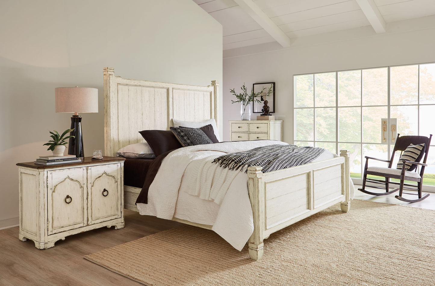 Americana - Panel Bed