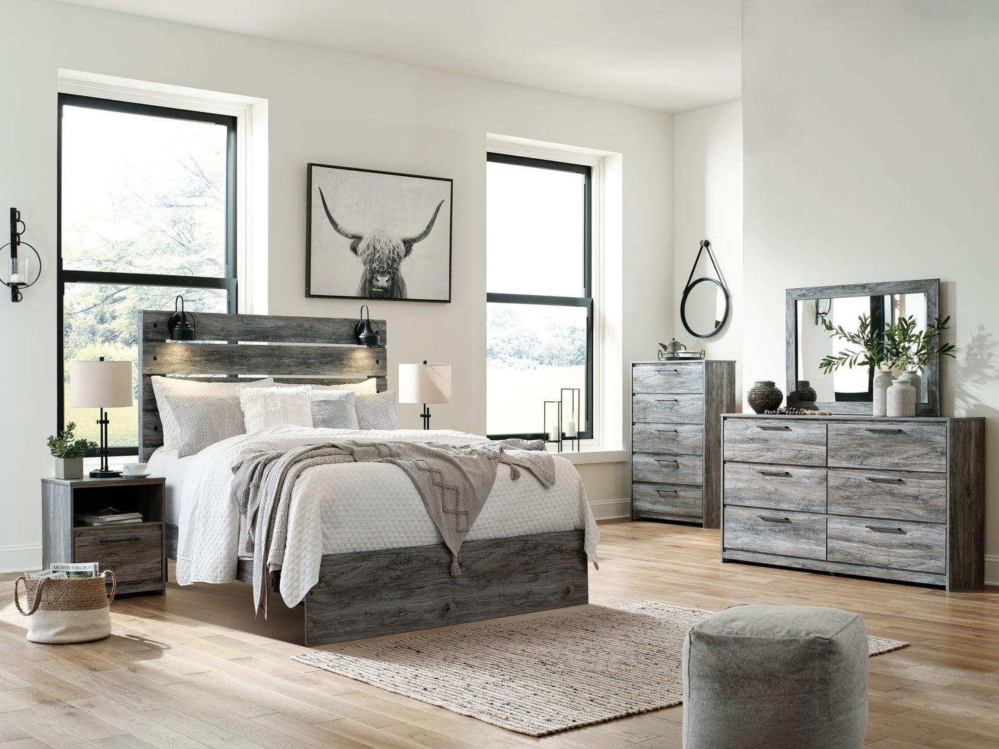 Baystorm - Six Smooth Drawer Dresser